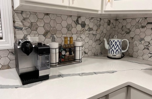 Highland Park House | Family-Friendly 3 Bedroom Retreat Near Downtown & Hospitals