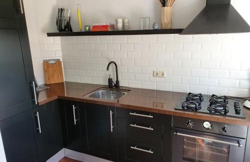 Hillegersberg-Schiebroek Apartment | Comfortable Apartments in Rotterdam with Family-Friendly Perks