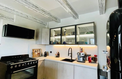 Castel del Piano House | Beautiful Country House with Pool & Tennis, Rated 9.8