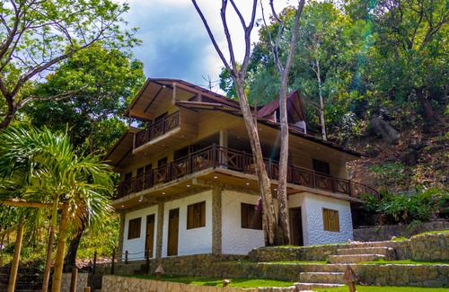 Santa Marta House | Discover the Comfort of SINGLE LEMON SAW 2 with Pool & Spa