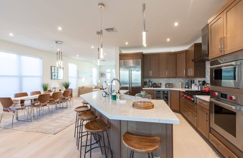 Old Town House | Modern Oceanfront Retreat with Spa & Spectacular Views
