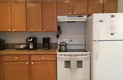 Yachats House | Idyllic Beachside Retreat with Breakfast & Child-Friendly Amenities