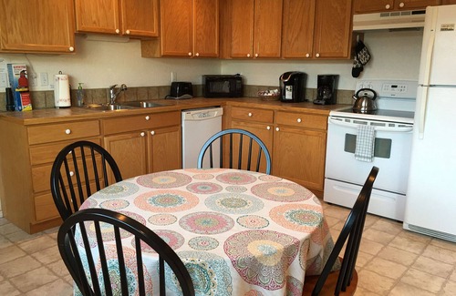 Yachats House | Idyllic Beachside Retreat with Breakfast & Child-Friendly Amenities