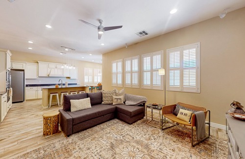 Montecito in Estrella House | Idyllic Mountain View Retreat with Pet-Friendly Amenities