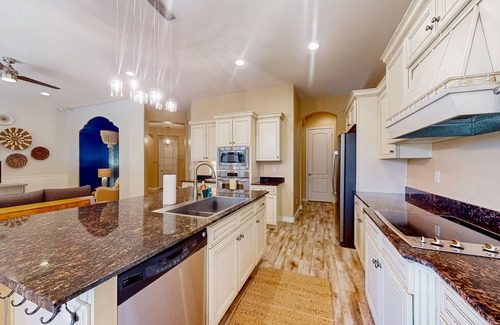 Montecito in Estrella House | Idyllic Mountain View Retreat with Pet-Friendly Amenities