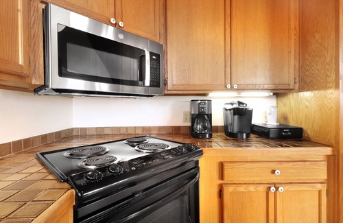 Dillon Beach House | Oceanfront Retreat with Breathtaking Views and Amenities