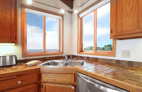 Dillon Beach House | Oceanfront Retreat with Breathtaking Views and Amenities