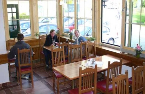 Weissenbach am Attersee Cottage | Oceanfront Room at Attersee-Hotel zur Nixe with Breakfast