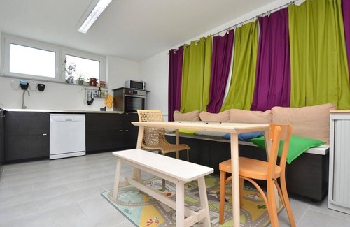 Gaeufelden Apartment | Cozy Single Room with Breakfast at Piccolino Hotel