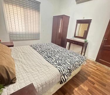 Al-Hamra'a Apartment | Comfortable Shared Room in Jeddah with Child-Friendly Amenities