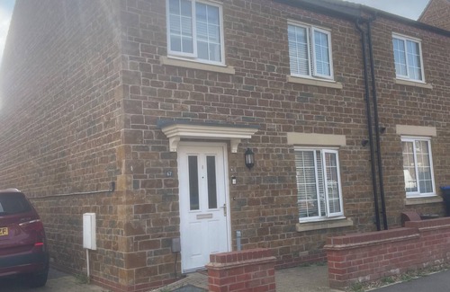 Upton House | Single room close to Northampton central