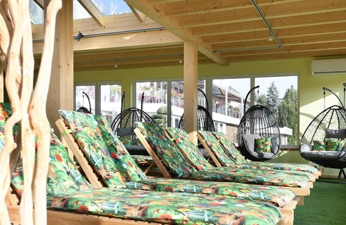 Loef Hotel | Cozy Single Room at Moselstern Parkhotel Krähennest