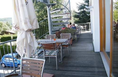 Waechtersbach Apartment | Cozy Single Room with Balcony & Spa Access