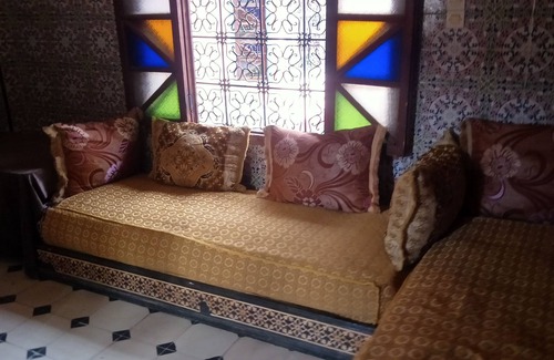 Diour Jdad Bed & Breakfast | Budget-Friendly Single Room with Private Bathroom Inside