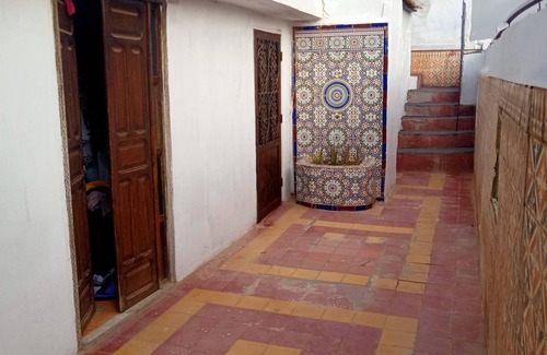 Diour Jdad Bed & Breakfast | Budget-Friendly Single Room with Private Bathroom Inside