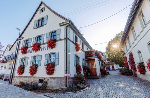 Eggolsheim House | Cozy Single Room at Brauerei-Gasthof Pfister