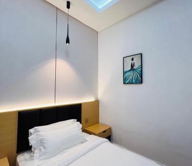 Freetown Hotel | Single size Twin Bed