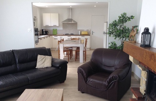 Sainte-Marie-du-Mont House | Beachfront Villa with Pool, Pet-Friendly & Guest Rated 9.8