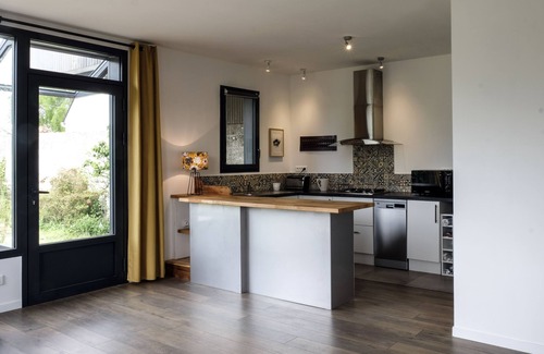 Etables-sur-Mer House | Cozy Retreat Steps from Godelins Beach with Pool & Ocean View