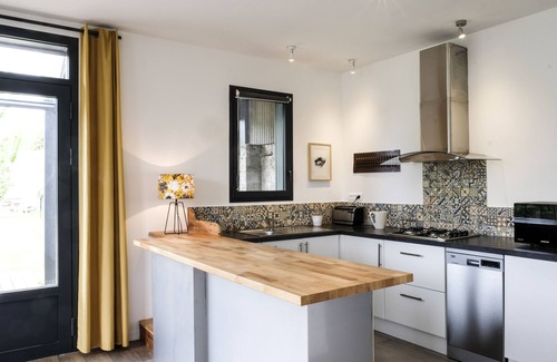 Etables-sur-Mer House | Cozy Retreat Steps from Godelins Beach with Pool & Ocean View