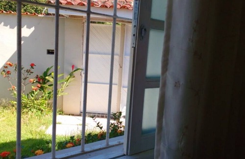 Sumare House | Charming Single-Storey House with Pool in Caraguatatuba