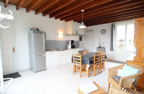 Les Pieux Cottage | Gite Les Pieux: Family Retreat with Spa & Breakfast