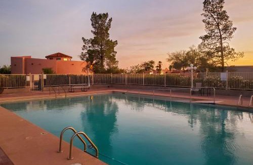 Eleven Mile Corner Apartment | Cozy Eloy Apartment with Oceanfront Patio Space Awaits!