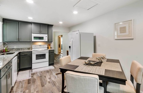 Tuskegee House | Convenient Single-Story Home Near Tuskegee University