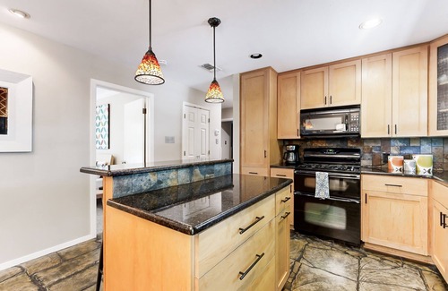 Galindo House | Cozy Single-Story Home with Patio, Fast WiFi & Central AC