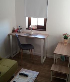 Timisoara Apartment | Cozy Single Suite Apartment - Guest Rated 9/10