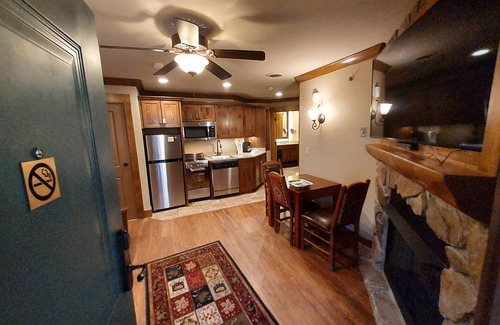 Gatlinburg Resort | Cozy Mountain Cabin Resort Experience for Families