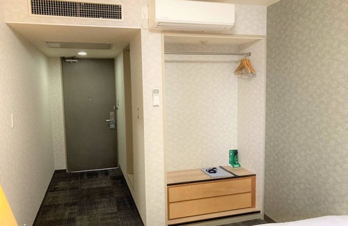 Anan Hotel | Cozy Single Room with Kitchen & Breakfast at Anan Tokushima