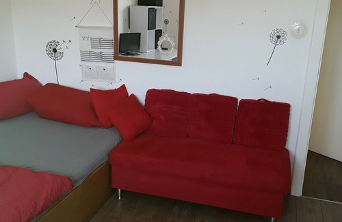 Weissenburg in Bayern Apartment | Budget-Friendly Singleapartment 91781 WUG for Your Stay
