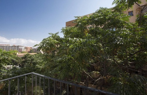 Barrio del Carmen Apartment | Top-Rated Singular Stays NaJordana II with Spa & Breakfast