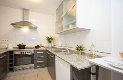 La Xerea Apartment | Experience SingularStays Mar44 V with Family-Friendly Amenities
