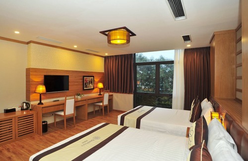 Bac Tu Liem Hotel | Discover Sinh Plaza Hotel: Your Oasis in Cau Giay District