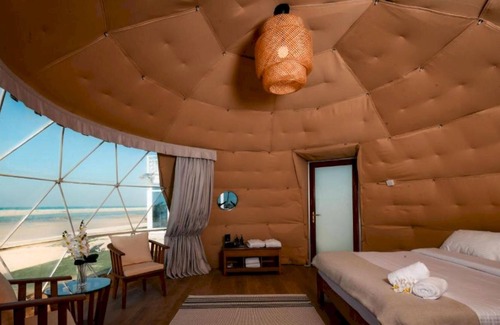Al Seer Hotel | Experience Paradise at Siniya Island Resorts - Family-Friendly