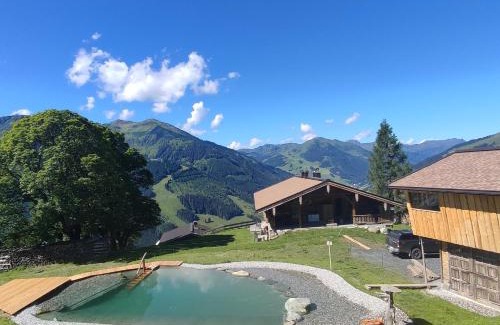 Saalbach-Hinterglemm Ski Chalet | Experience Sinnlehen Alm: Top-Rated 4-Star Getaway
