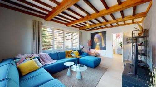 Voeren House | Unwind at SINTPIETER18: Oceanfront Retreat with Spa