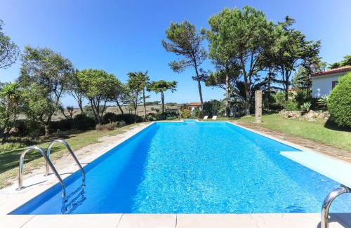 Sintra Villa | Inviting Sintra Classic Villa with Pool, Pet Friendly Stay