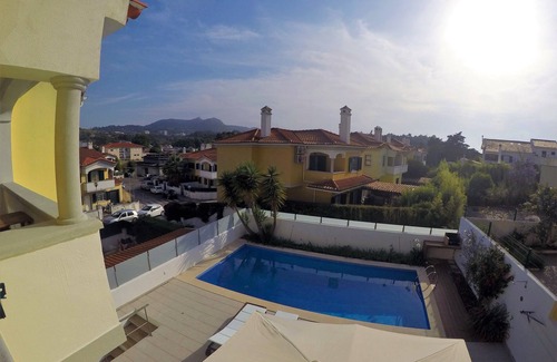 Santa Maria e Sao Miguel House | Experience Sintra FlowerHouse: Poolside Bliss Awaits