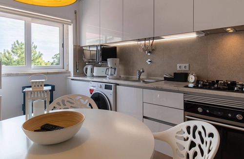 Santa Maria e Sao Miguel Apartment | Scenic Sintra Mountain View with Family-Friendly Amenities