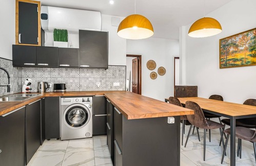 Santa Maria e Sao Miguel Apartment | Discover Sintra Retreat Residences | Family-Friendly Getaway