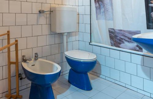 Santa Maria e Sao Miguel Apartment | Cozy Sintra Rooms with Child-Friendly Amenities