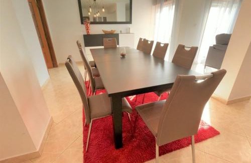 Algueirao - Mem Martins Apartment | Inviting Sintra T3 Duplex with Balcony & Scenic Views
