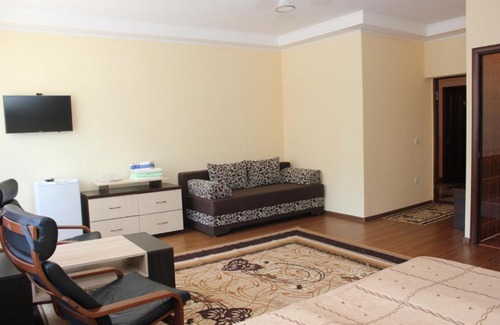 Transcarpathia Hotel | Family-Friendly Sinyak Vilux with Pool & 9/10 Guest Rating