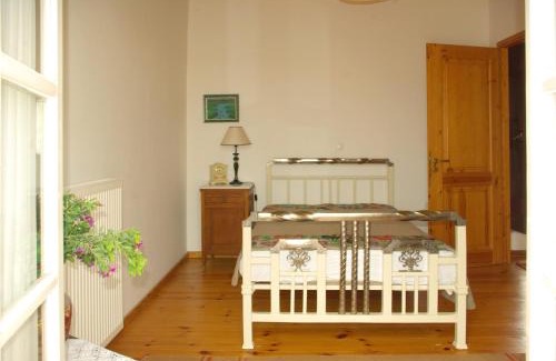 Vori Villa | Unforgettable Stays at Sior Nikoletos - 4-Star Oceanfront Escape