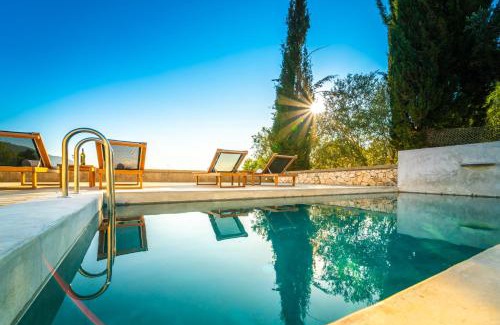 Drimonas Villa | Discover Siora Tanto Rustic Villa: Family-Friendly Retreat