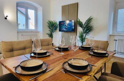Kempten Apartment | SiOUX: Elegant Penthouse with Ocean Views in City Center