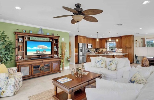 Key Colony Beach House | Sip Slidin' Hideaway